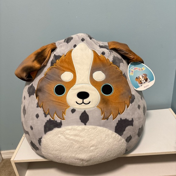 Squishmallows Accessories - Raylor the Gray and Brown Dog squishmallow NWT 24in